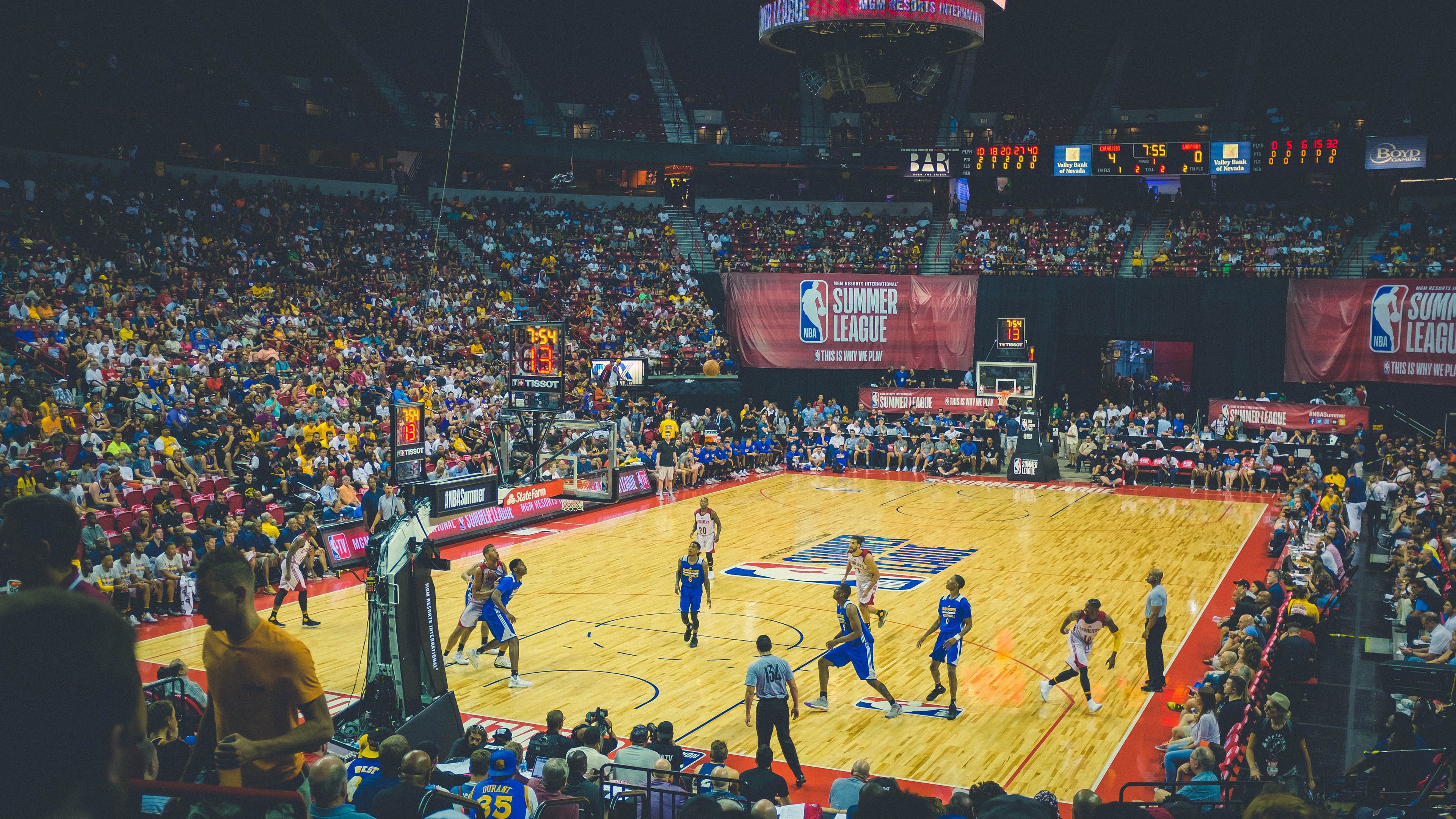 NBA联盟引入全息转播技术,现场感提升受球迷好评,nba全息投影