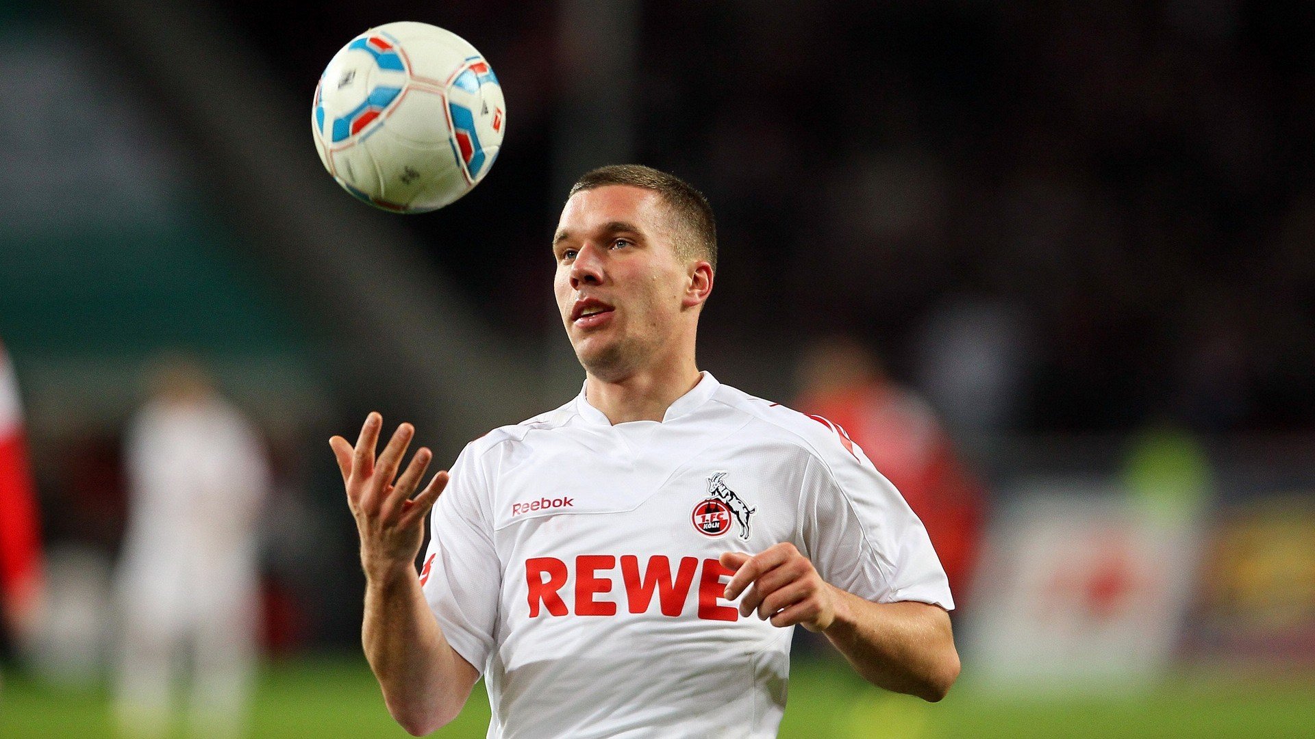 上海海港主帅谈球队未来，上海海港主力阵容